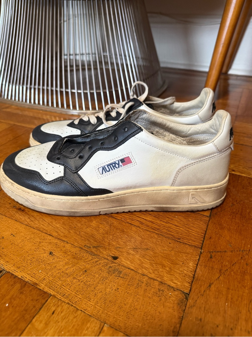 Autry Men's Leather Low-Top Sneakers in White and Black